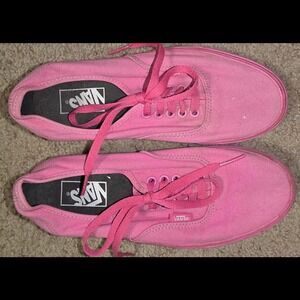 Pink Vans trainers #vans #pinkkicks Triple Pink VANS Lace Up Low Top Women's